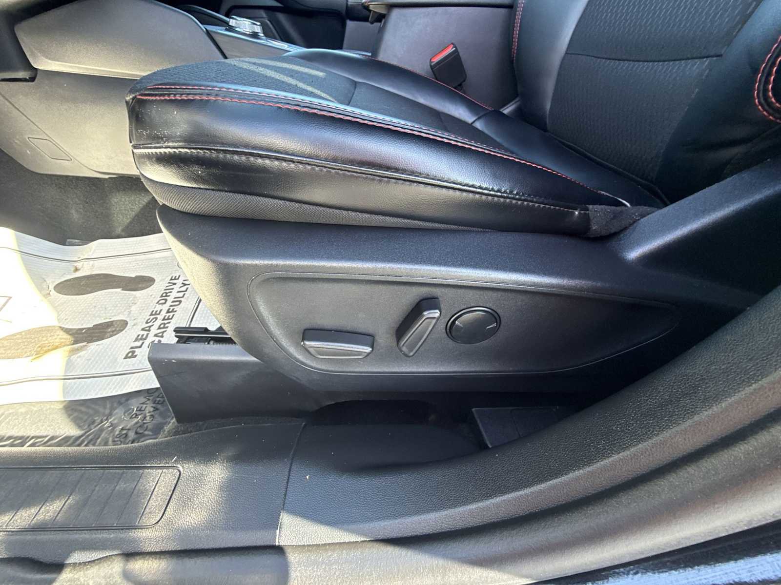 Used 2025 Ford Escape ST-Line FWD image 14