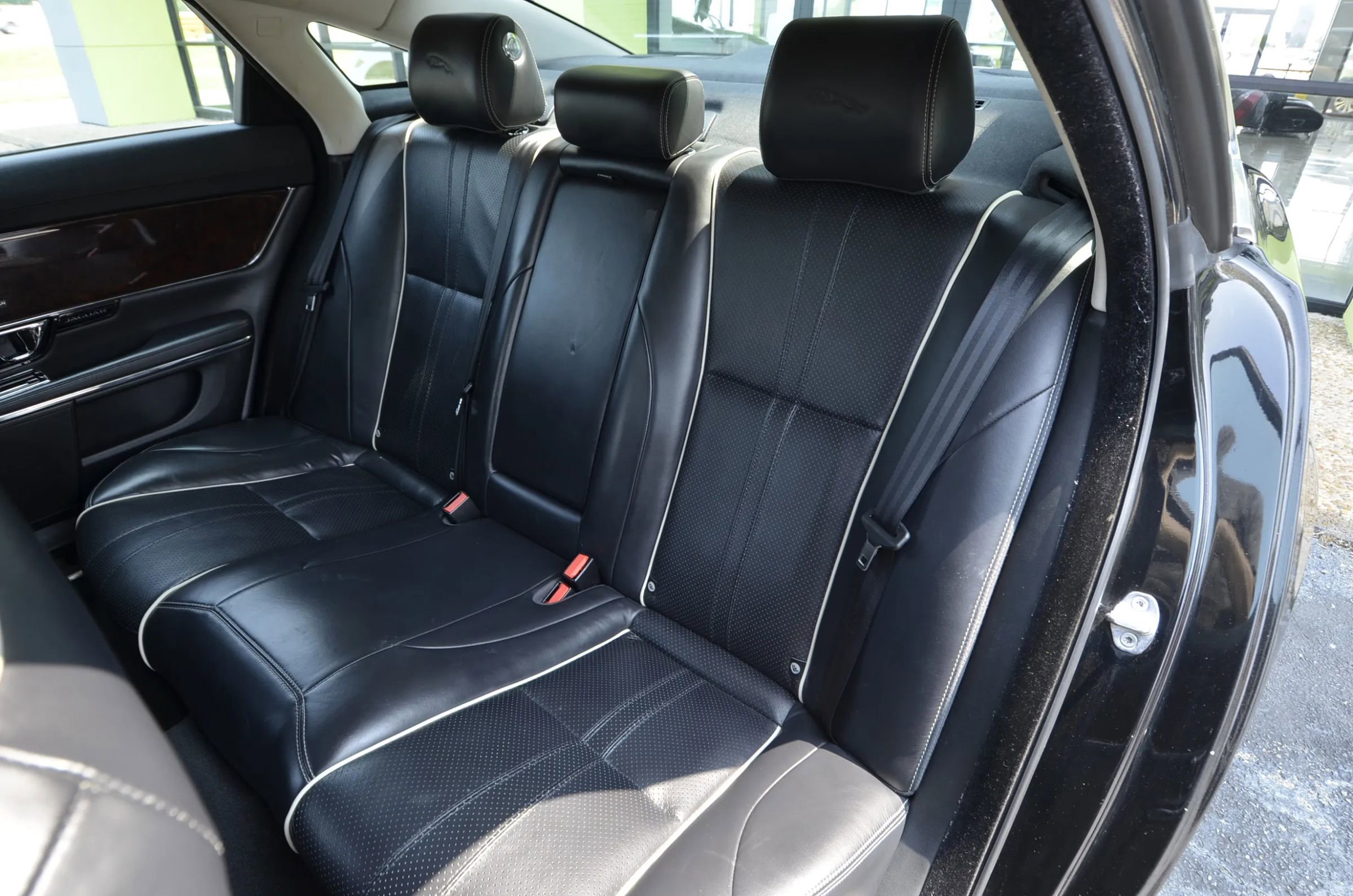 Used 2016 Jaguar XJ R-Sport AWD/4WD image 18