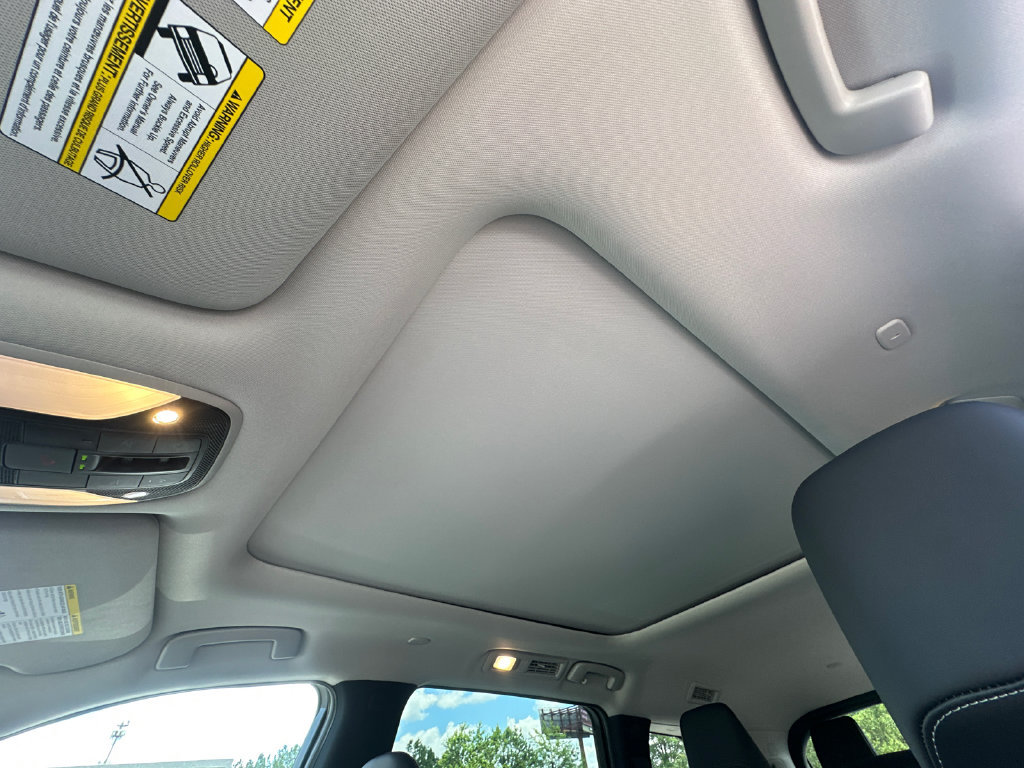 New 2027 INFINITI QX60 Luxe w/ Cargo Package AWD/4WD image 29