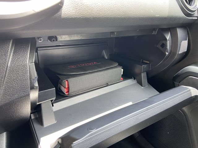 Used 2022 Toyota Tacoma SR RWD image 33