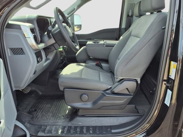New 2025 Ford F250 XL w/ 360-Degree Camera Package RWD image 24