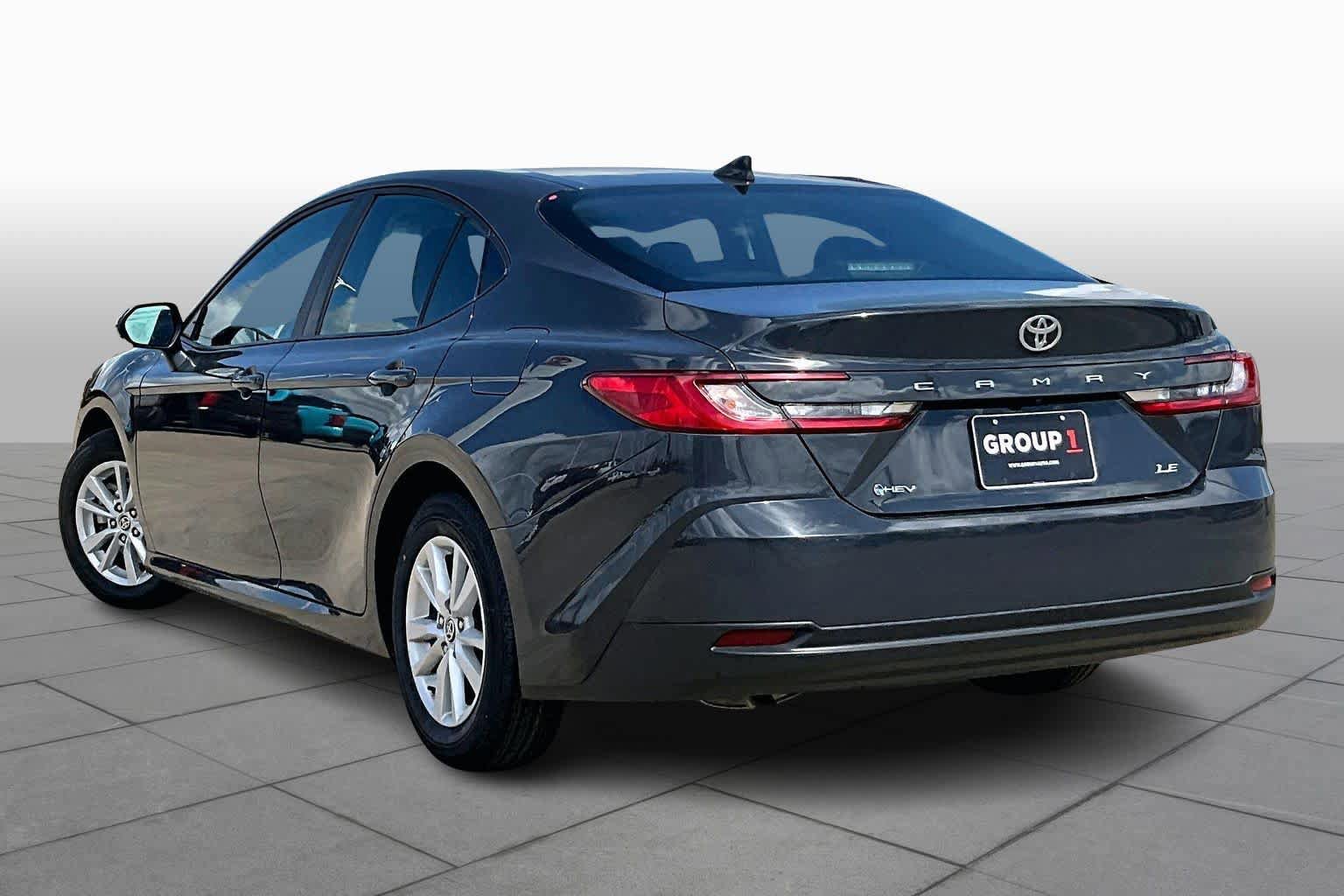 Used 2025 Toyota Camry LE FWD image 12