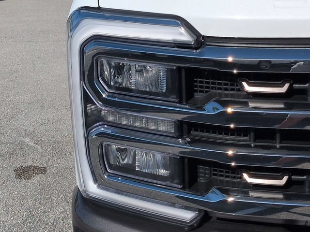 Certified 2023 Ford F350 King Ranch AWD/4WD image 9