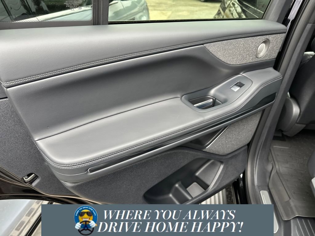 New 2025 Lincoln Navigator Reserve w/ Jet Appearance Package image 24