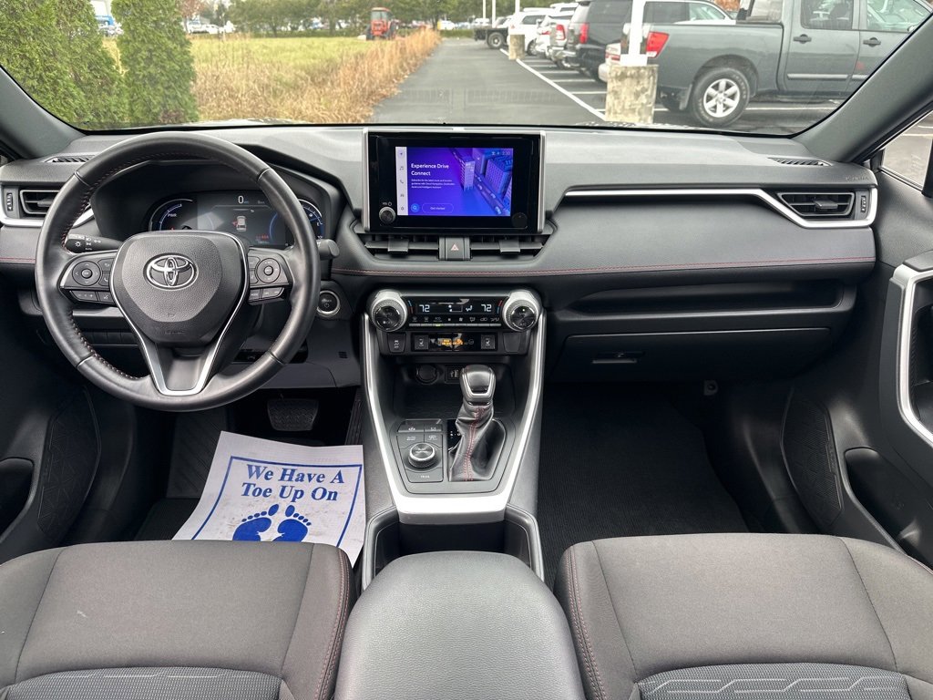 Certified 2025 Toyota RAV4 SE image 30