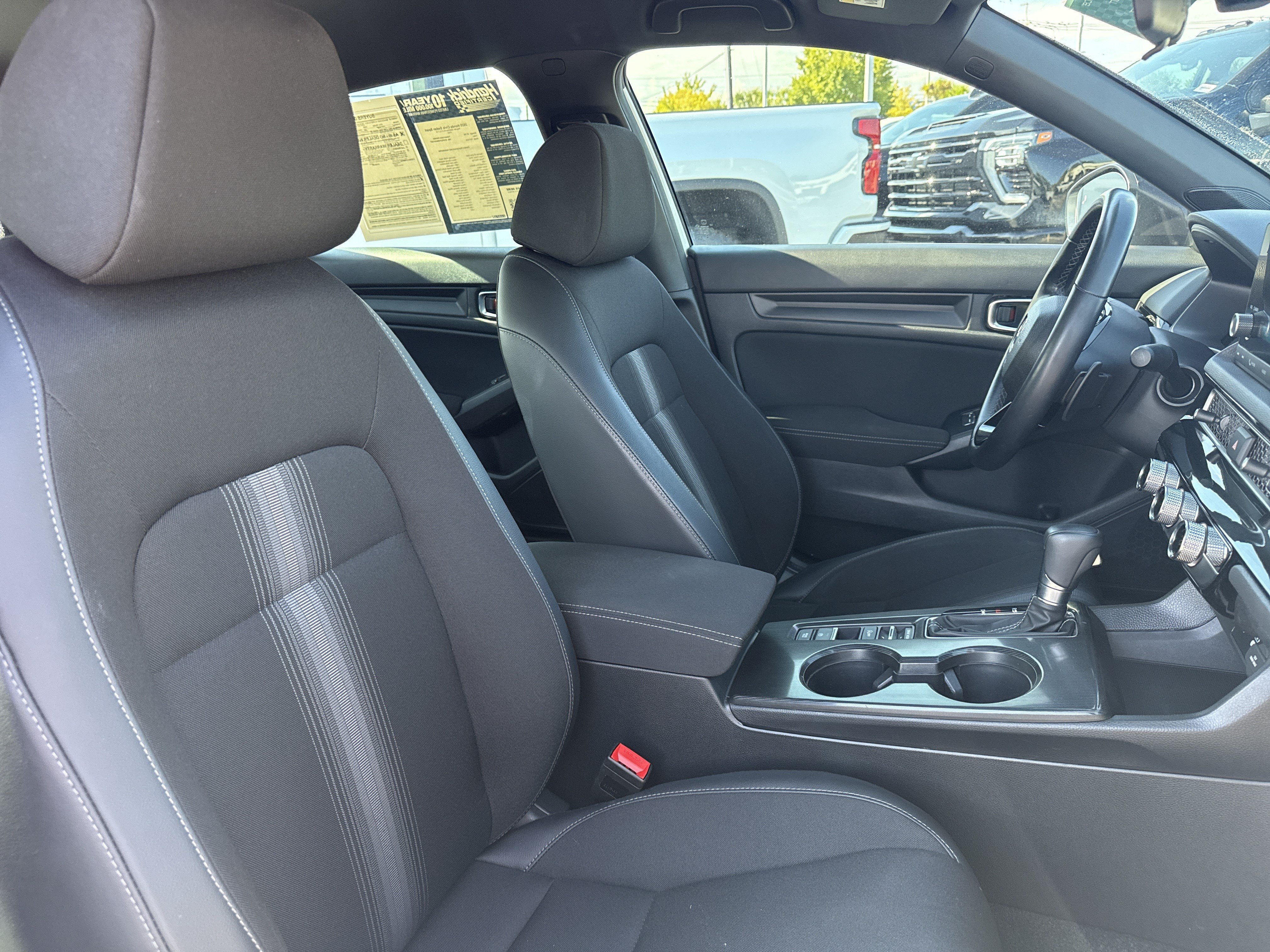 Used 2025 Honda Civic Sport image 31
