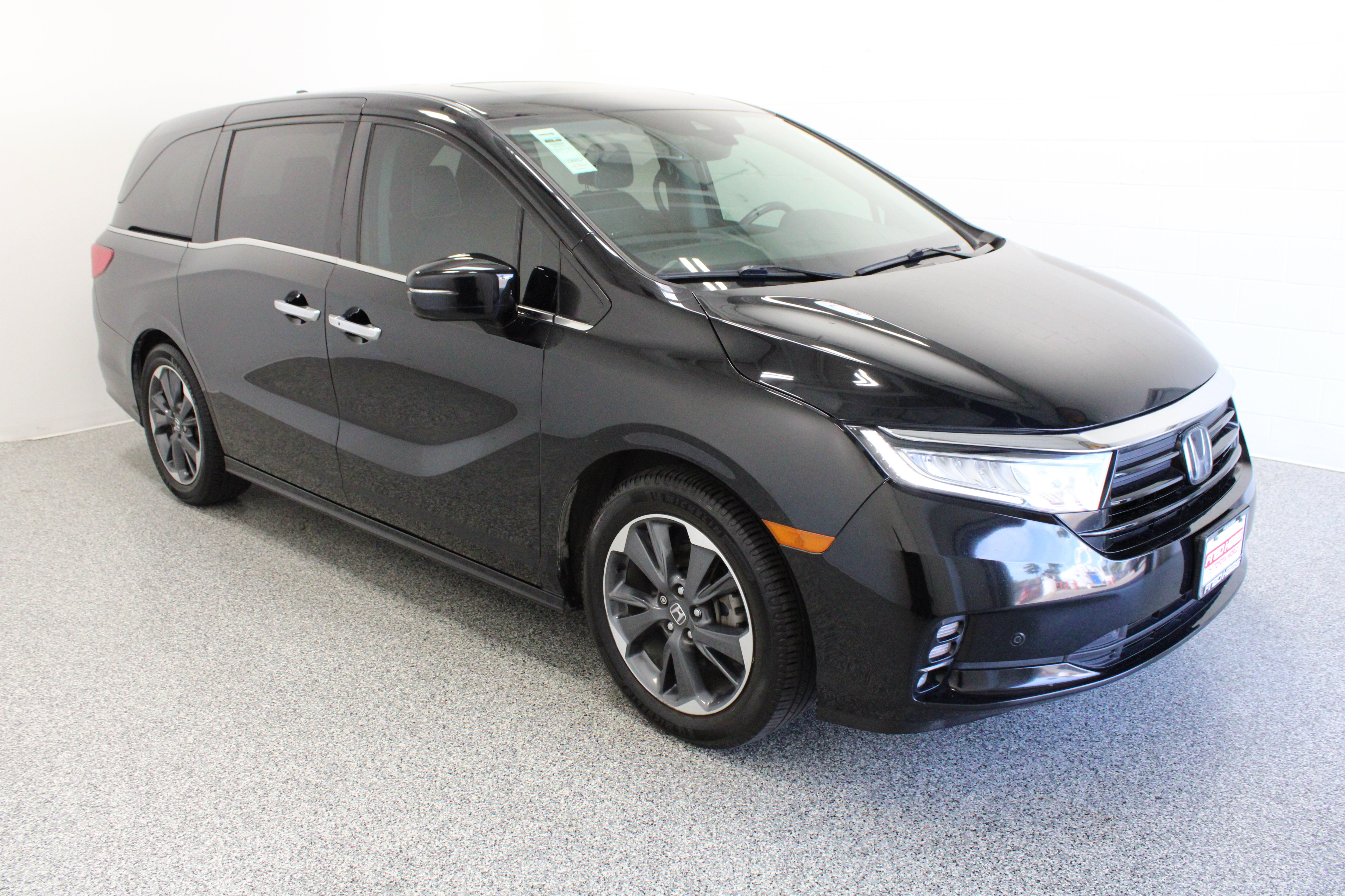 Used 2022 Honda Odyssey Elite image 4