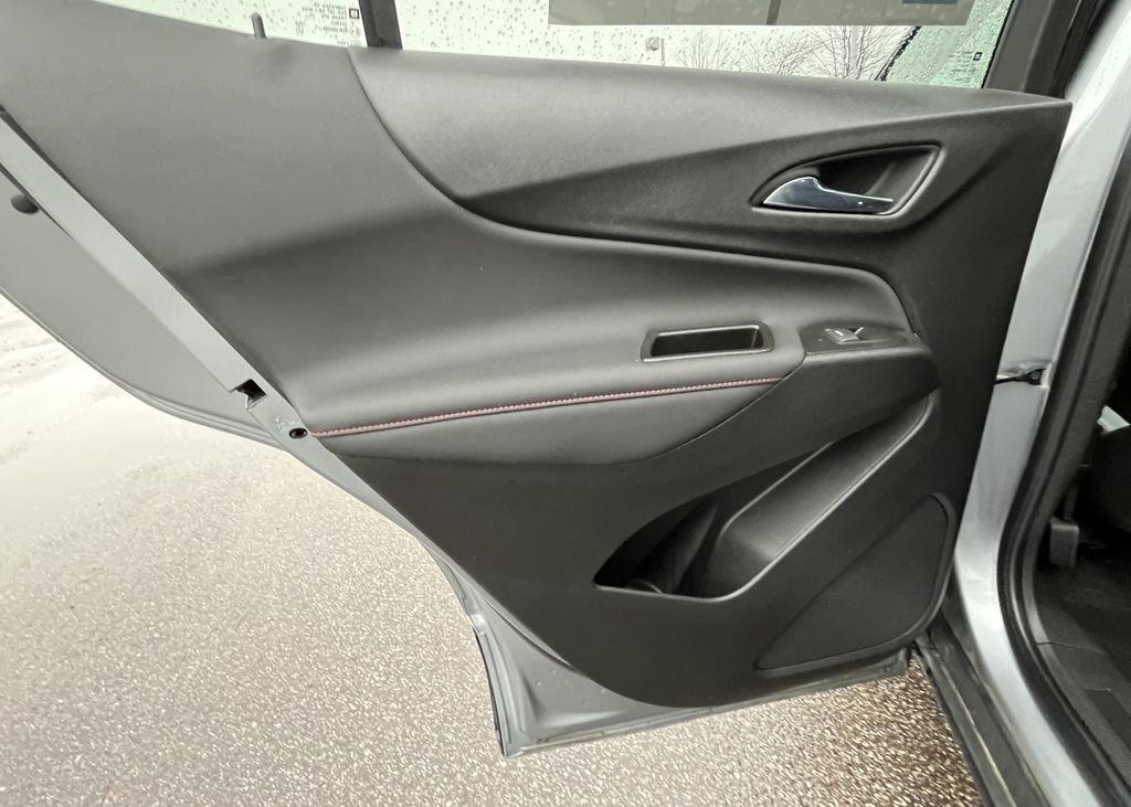 Certified 2023 Chevrolet Equinox RS w/ RS Leather Package image 17