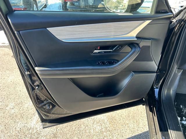 Used 2025 MAZDA CX-70 3.3 Turbo w/ Premium Package AWD/4WD image 9