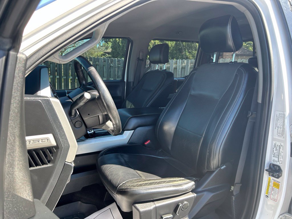 Used 2015 Ford F150 Lariat w/ Equipment Group 502A Luxury AWD/4WD image 18