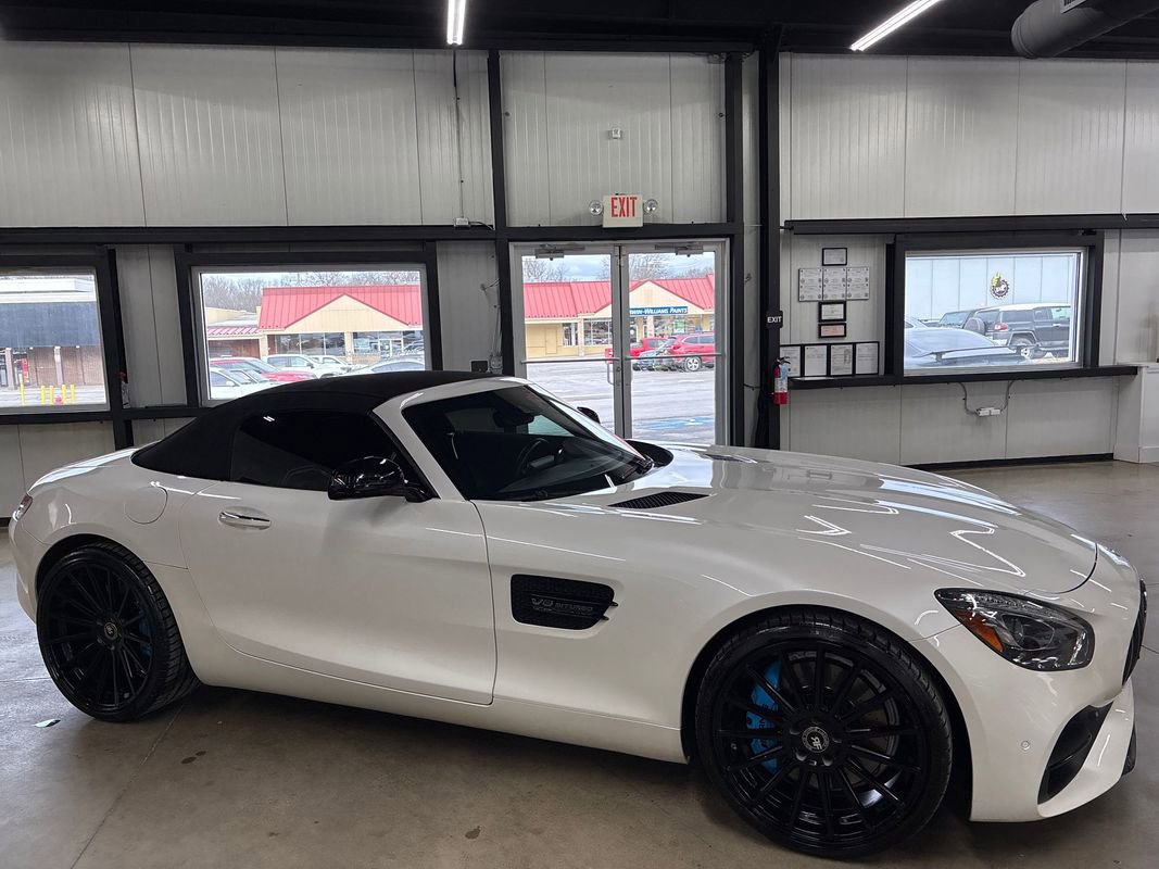 Used 2018 Mercedes-Benz AMG GT Roadster w/ Lane Tracking Package image 15