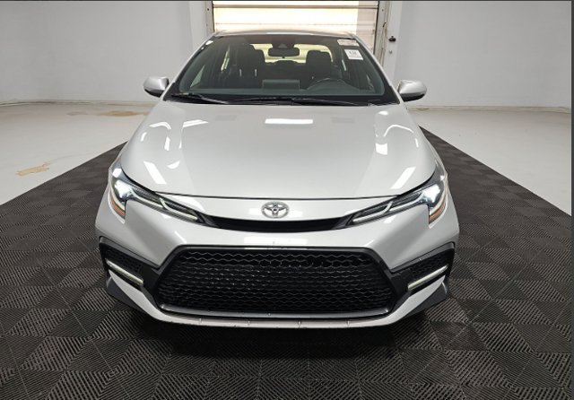 Used 2020 Toyota Corolla SE FWD image 1