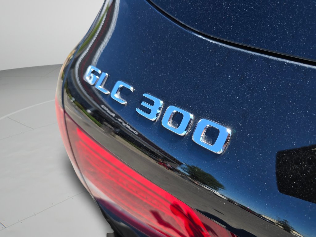 Used 2019 Mercedes-Benz GLC 300 4MATIC image 47