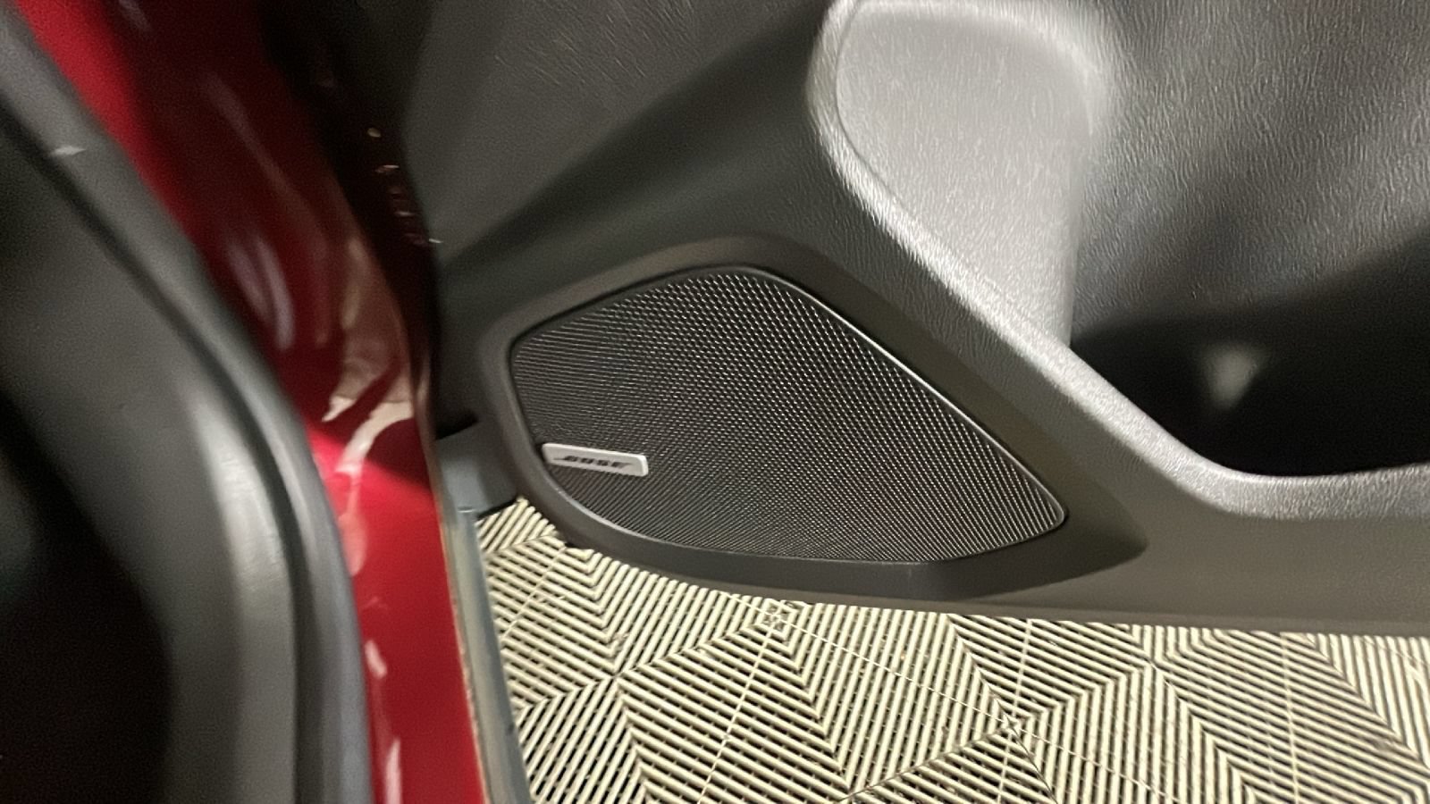 Used 2023 Chevrolet TrailBlazer RS w/ Sun and Liftgate Package FWD image 31