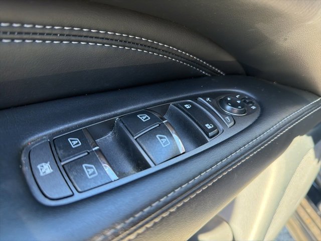 Used 2019 INFINITI QX60 Luxe w/ Essential Package image 12