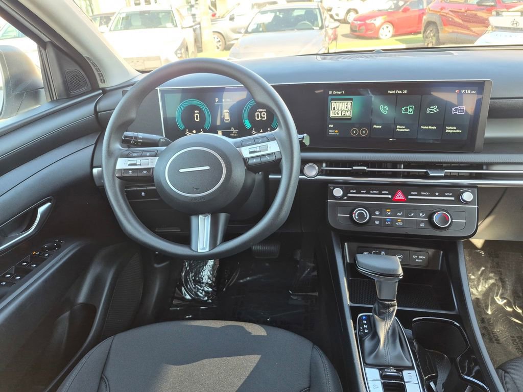 Used 2025 Hyundai Tucson SE image 22