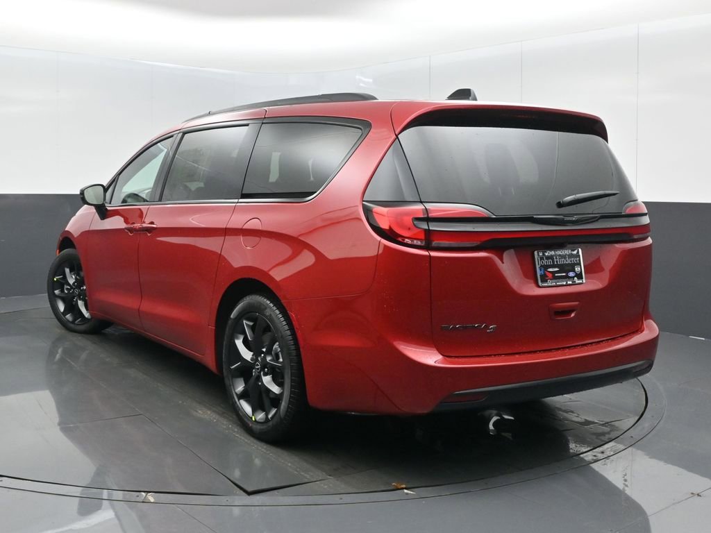 New 2026 Chrysler Pacifica Select w/ S Appearance Package image 6