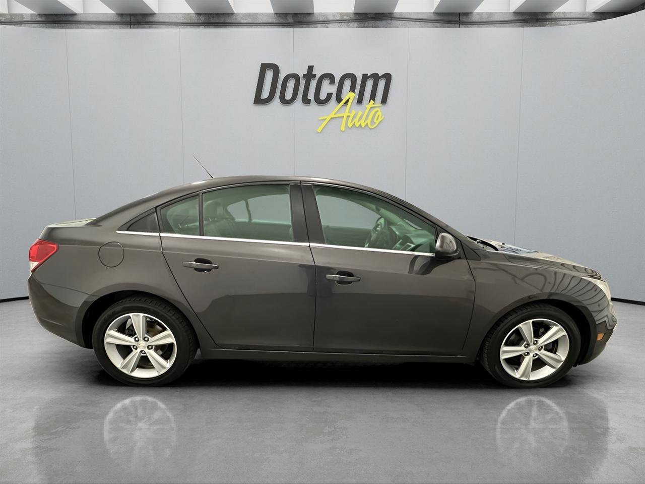 Used 2015 Chevrolet Cruze LT FWD image 5
