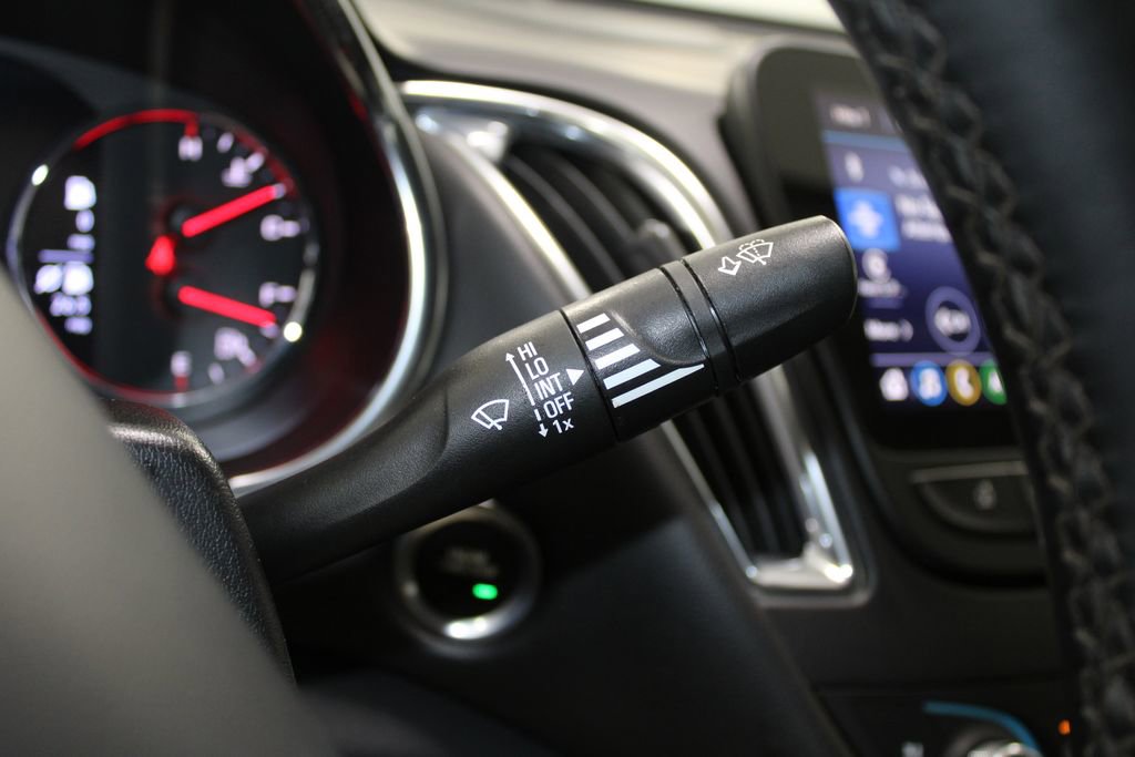 Used 2023 Chevrolet Malibu LT image 40