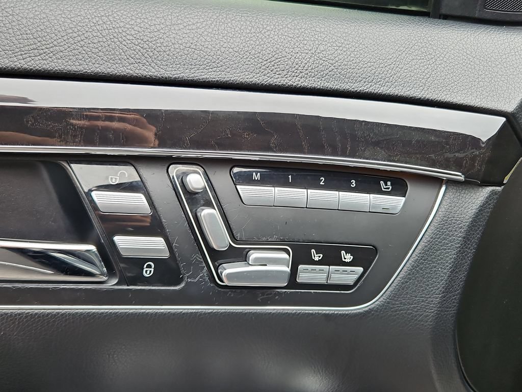 Used 2011 Mercedes-Benz S 550 w/ Sport Pkg image 25