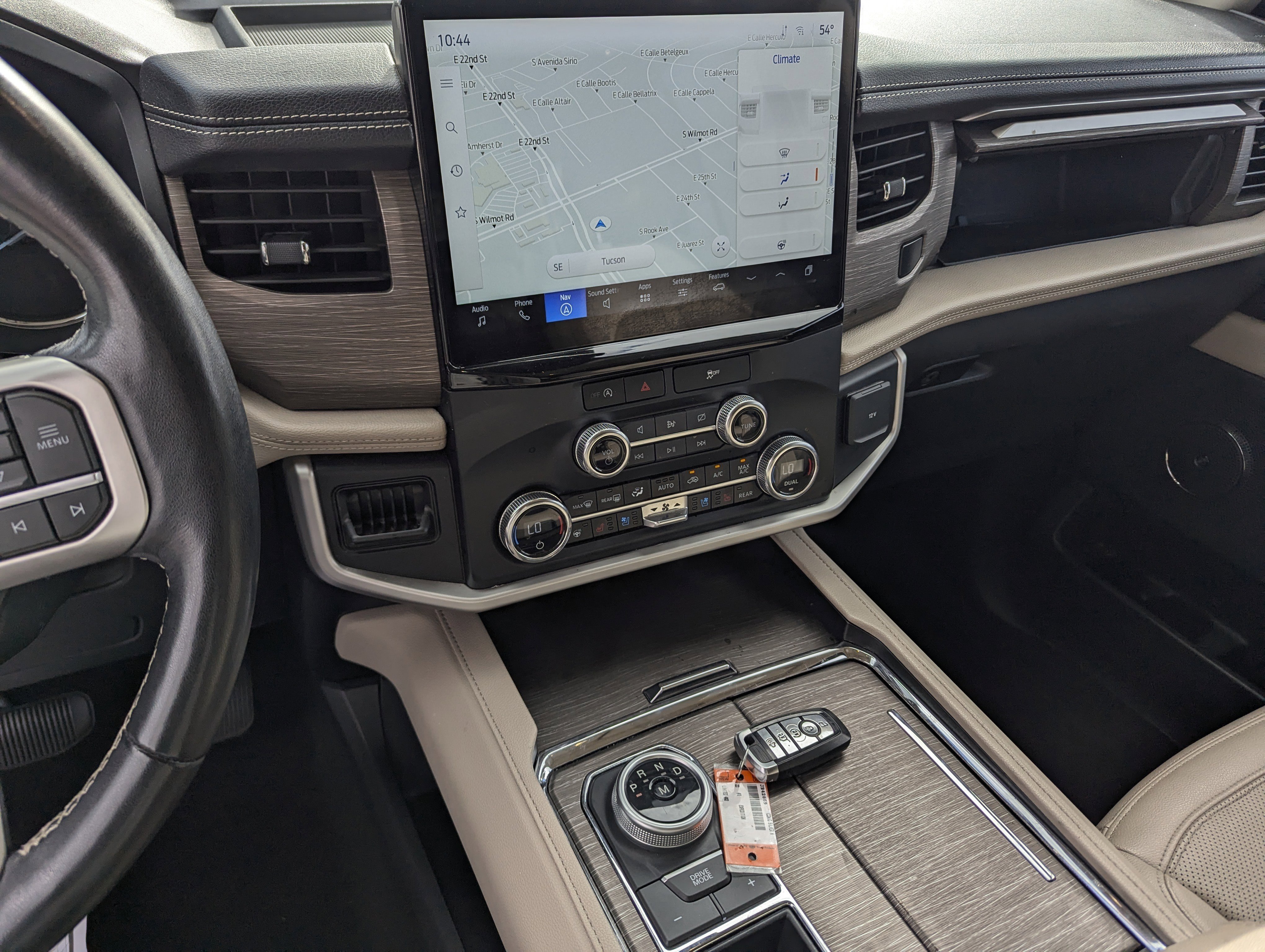 Certified 2023 Ford Expedition Limited image 11