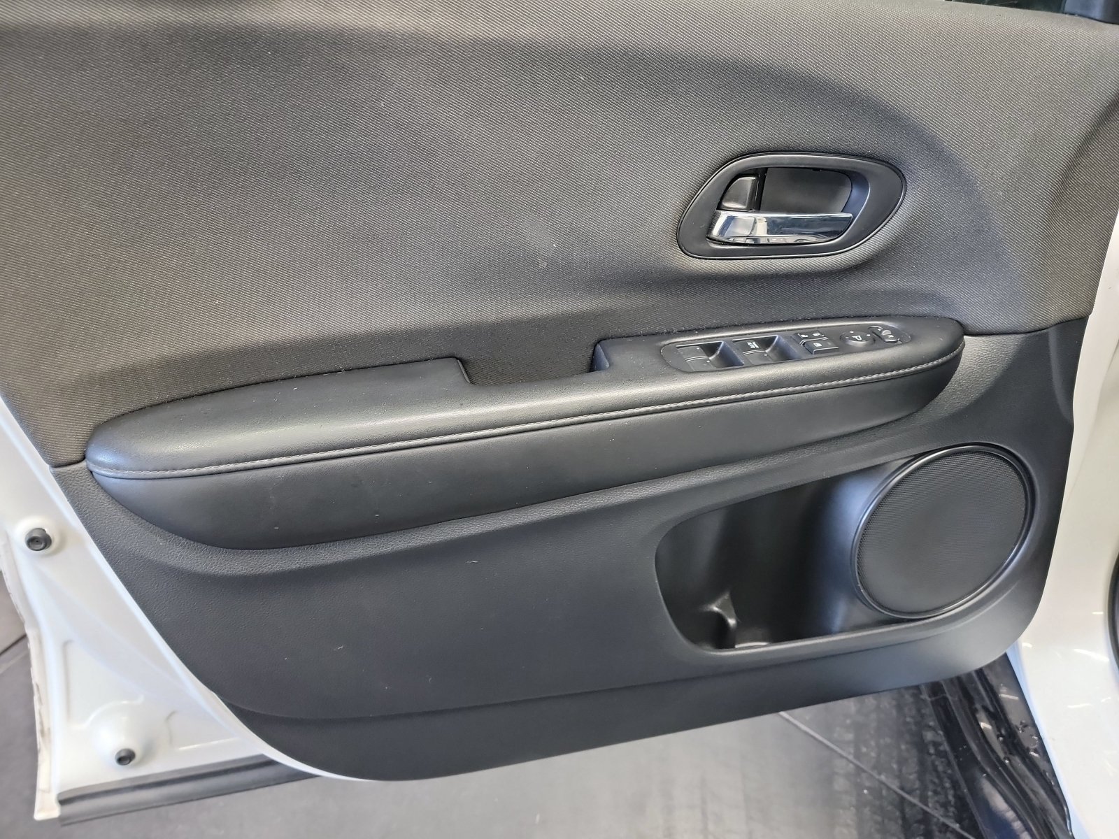 Used 2020 Honda HR-V Sport image 13