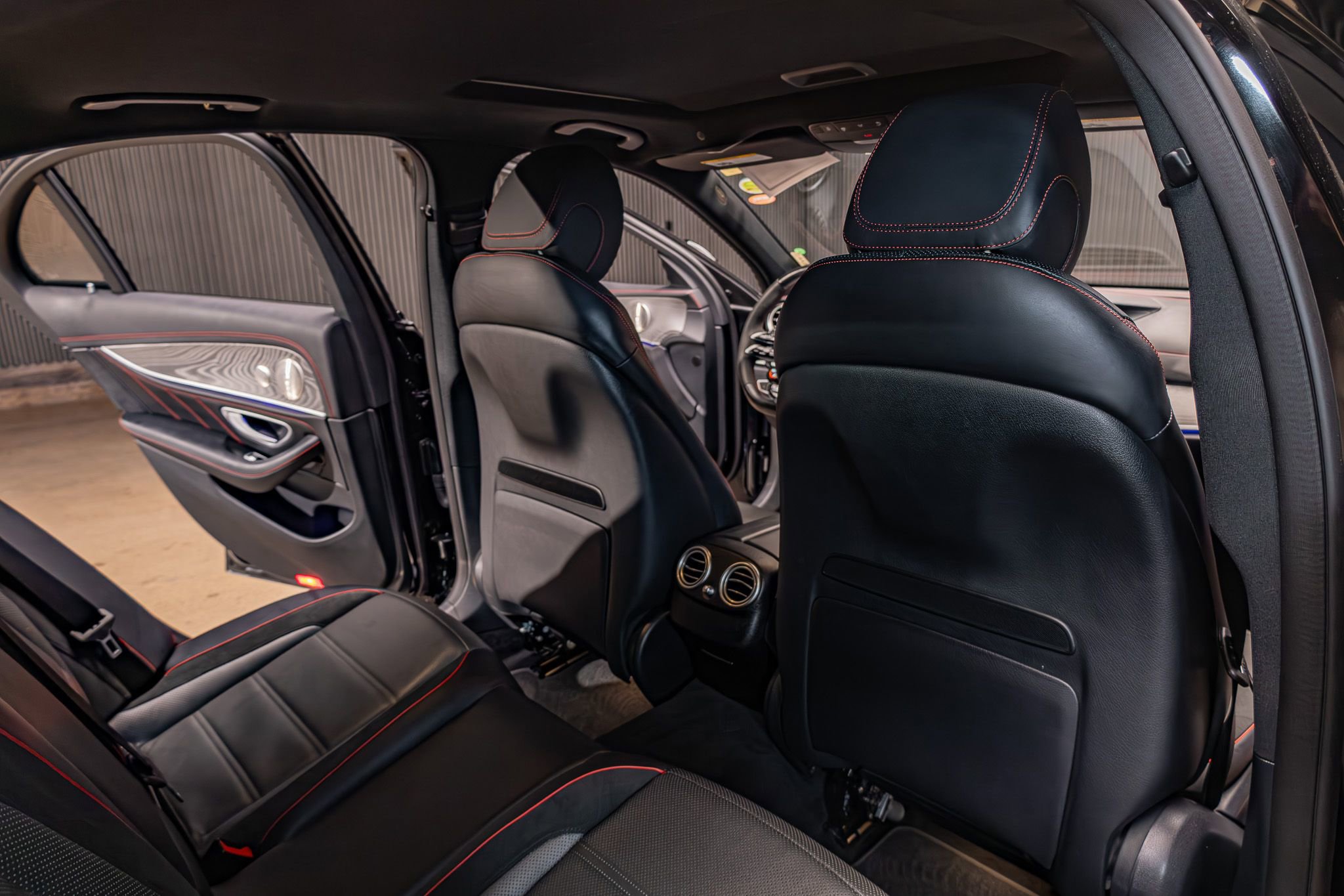 Used 2023 Mercedes-Benz E 53 AMG 4MATIC Sedan w/ Driver Assistance Package image 24