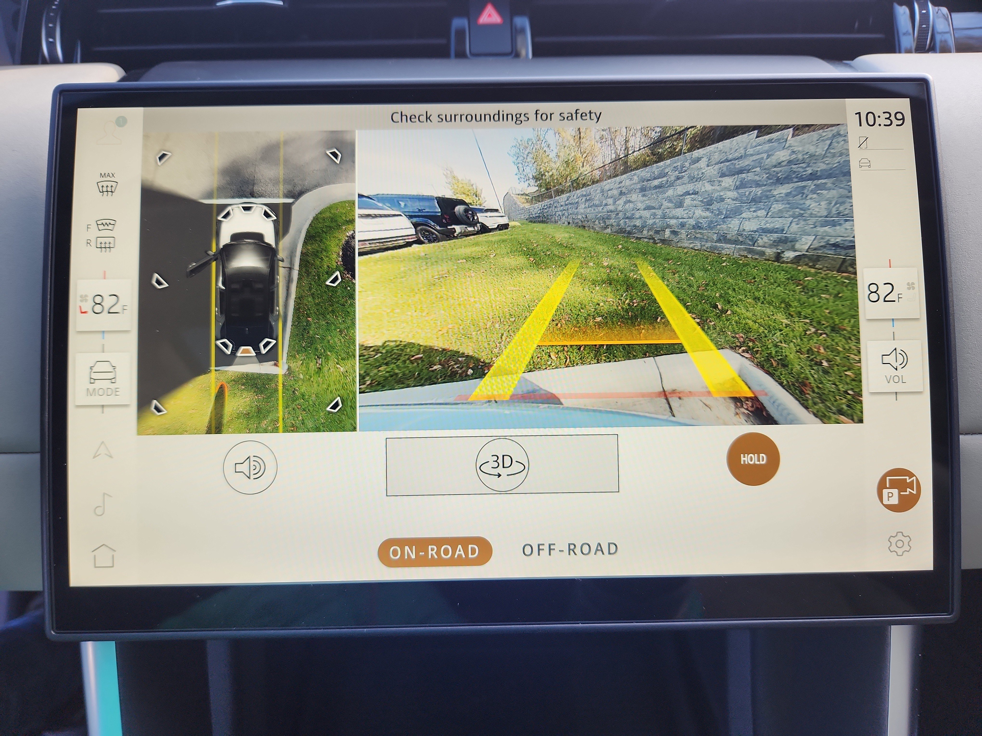 New 2025 Land Rover Discovery Sport S image 23