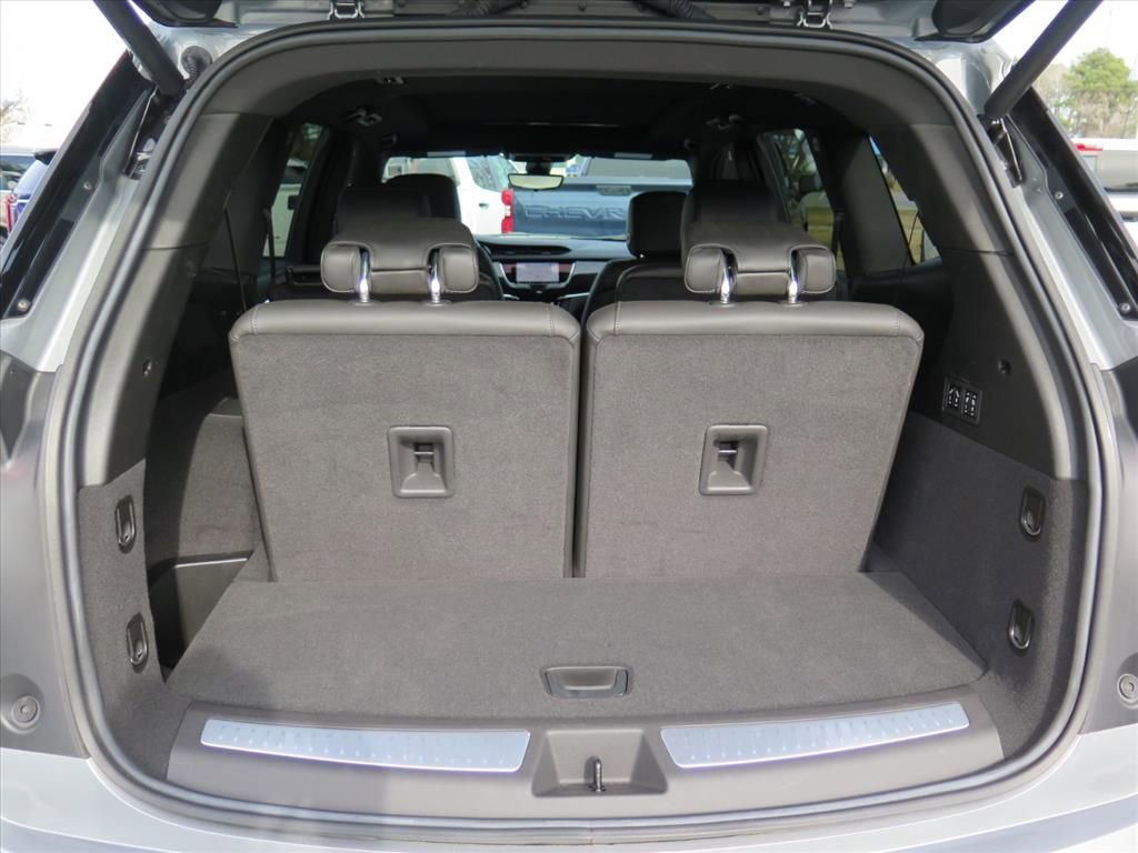 Used 2024 Cadillac XT6 Premium Luxury w/ Technology Package image 24