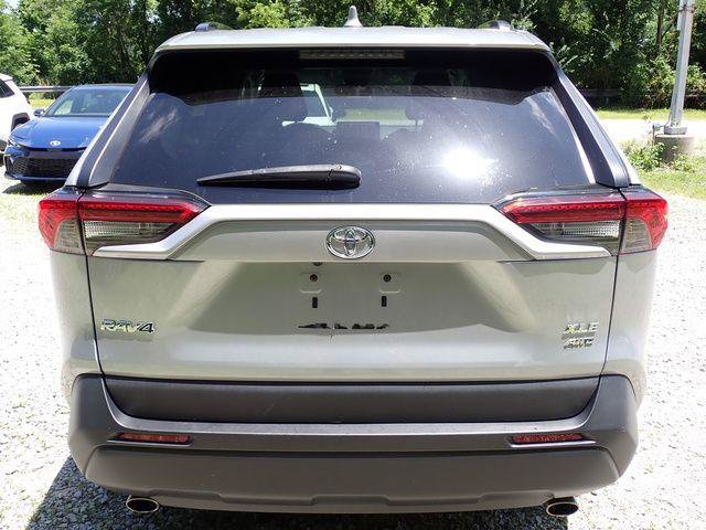 Certified 2021 Toyota RAV4 XLE AWD/4WD image 4