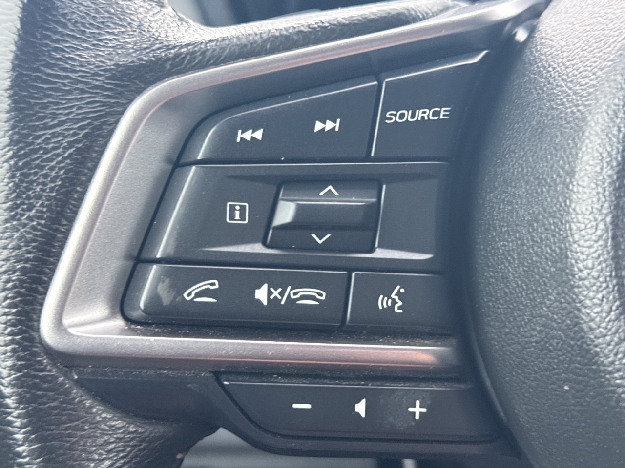Used 2024 Subaru Outback Premium AWD/4WD image 25