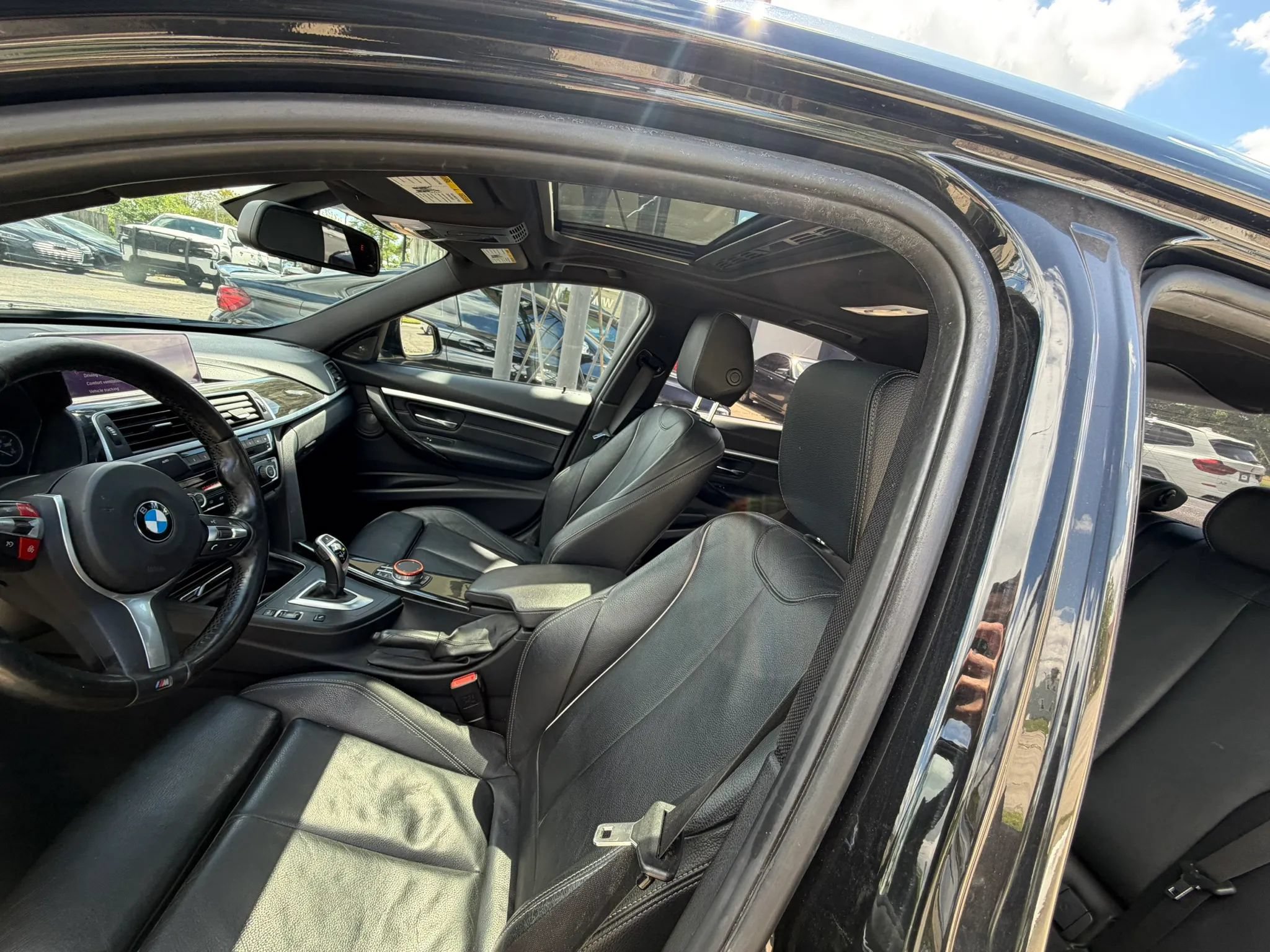 Used 2018 BMW 340i xDrive Sedan AWD/4WD image 11