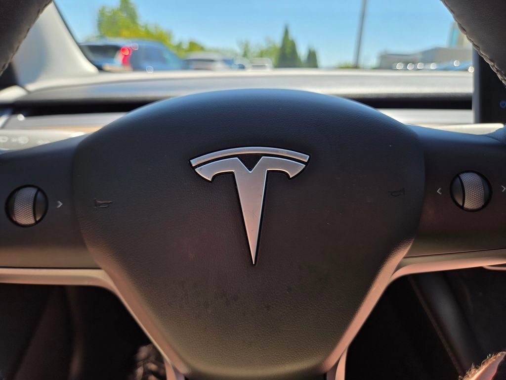 Used 2021 Tesla Model 3 Standard Range Plus RWD image 25