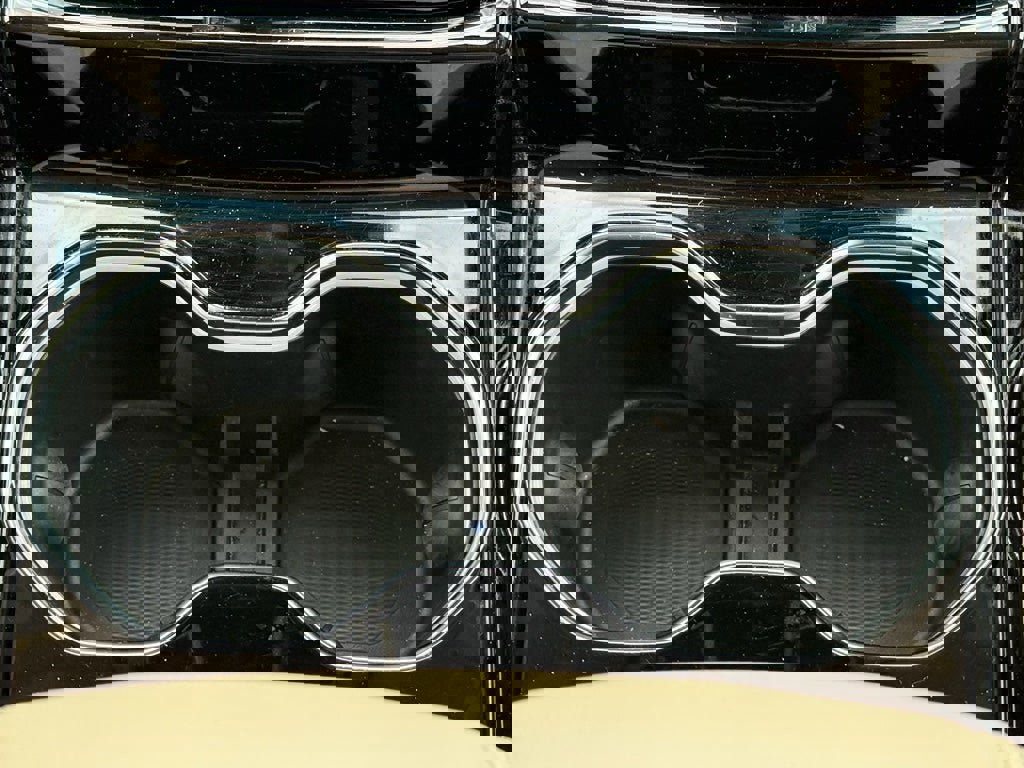 Used 2022 Jeep Grand Cherokee Limited image 24