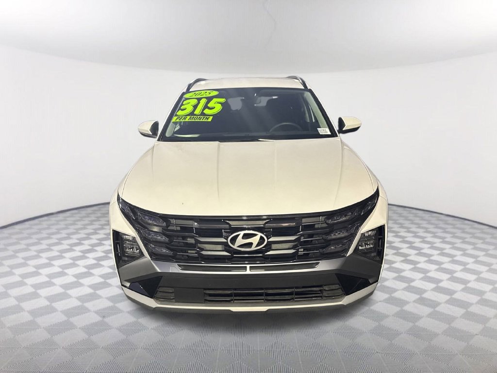 Used 2025 Hyundai Tucson SEL FWD image 2