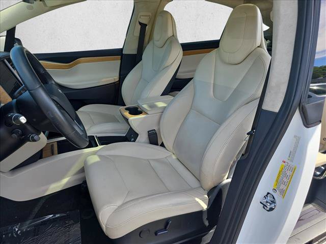Used 2018 Tesla Model X 75D AWD/4WD image 15