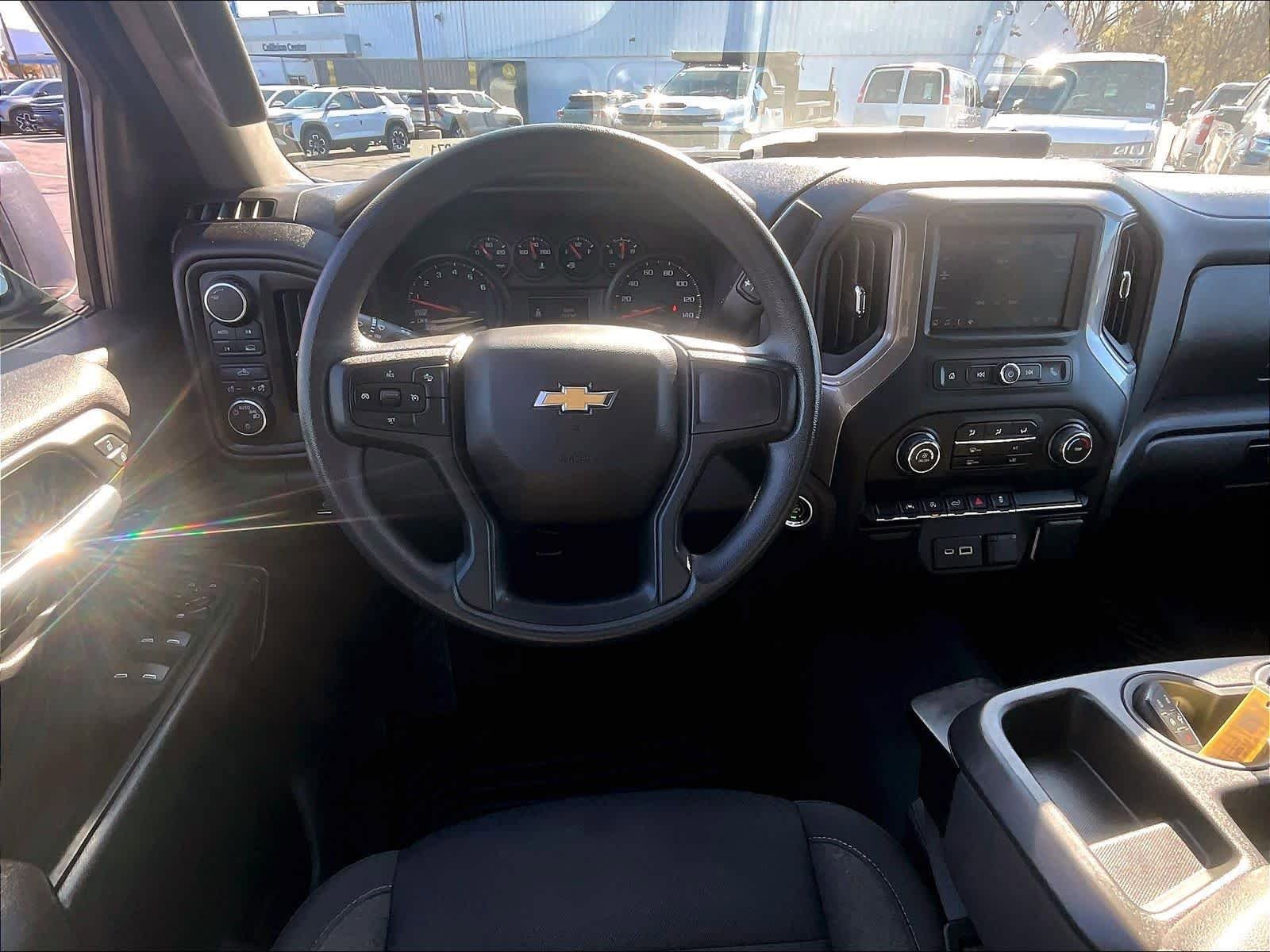 Used 2023 Chevrolet Silverado 1500 Custom AWD/4WD image 16