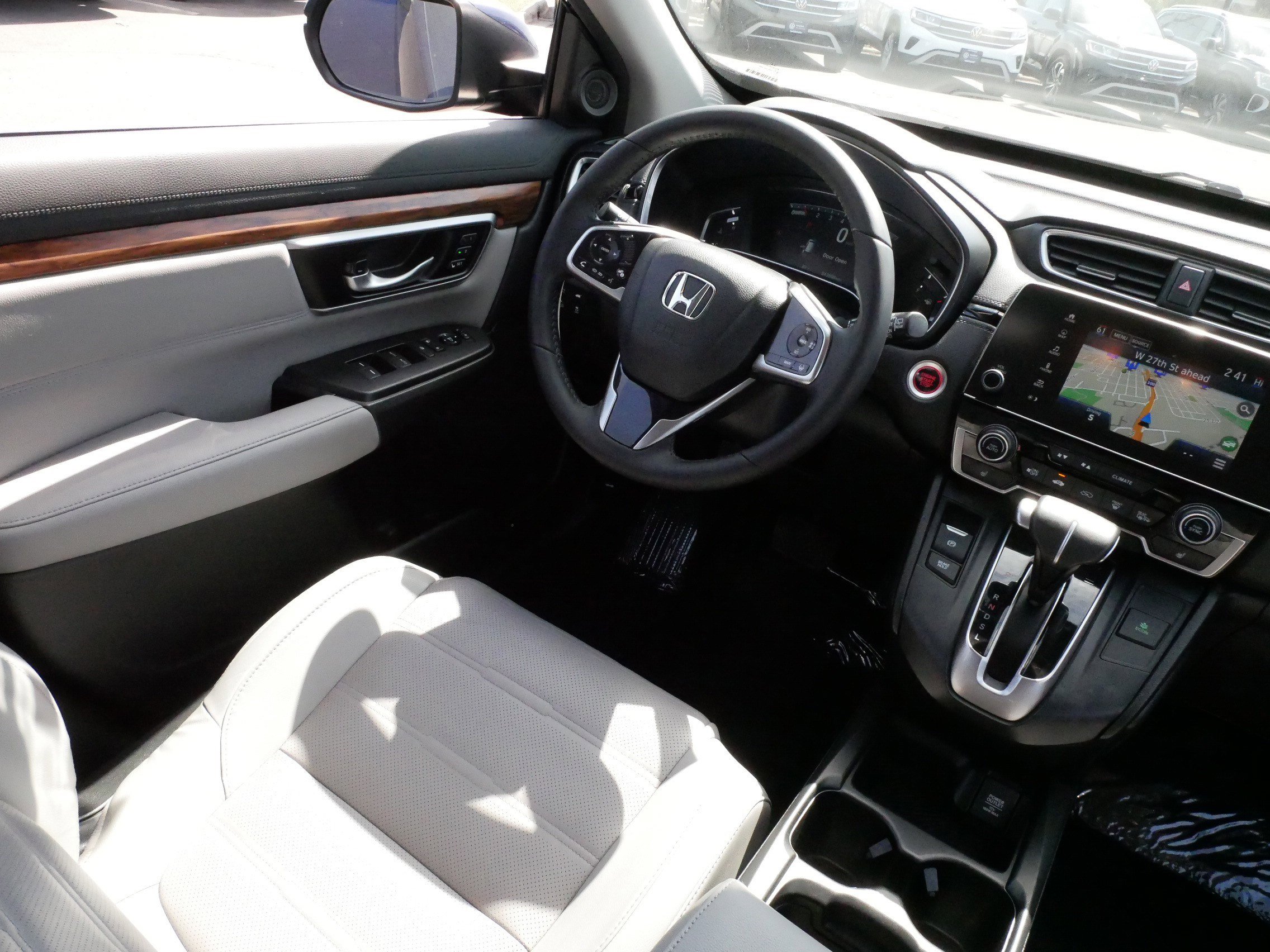 Used 2018 Honda CR-V Touring image 9