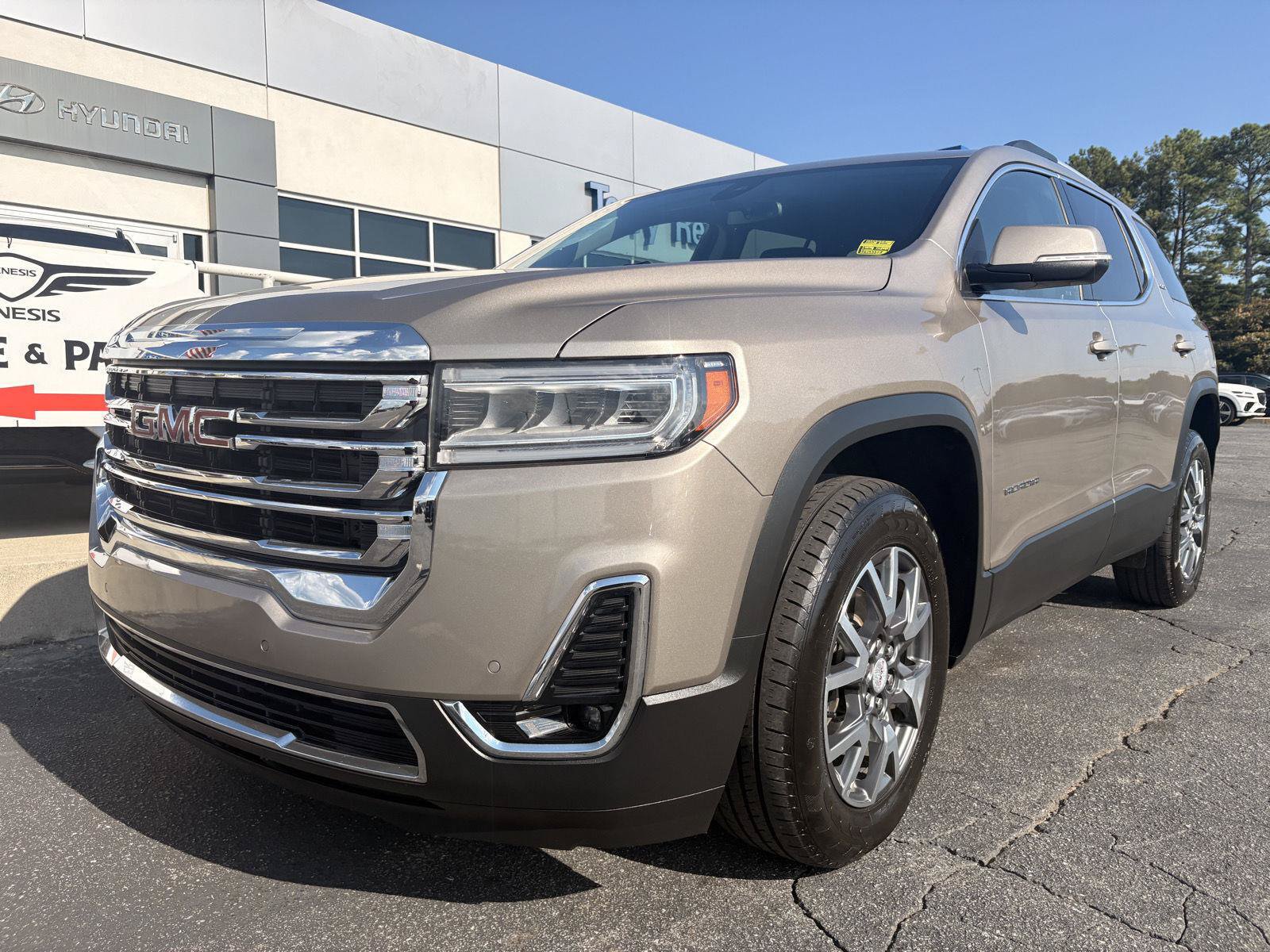Used 2023 GMC Acadia SLT