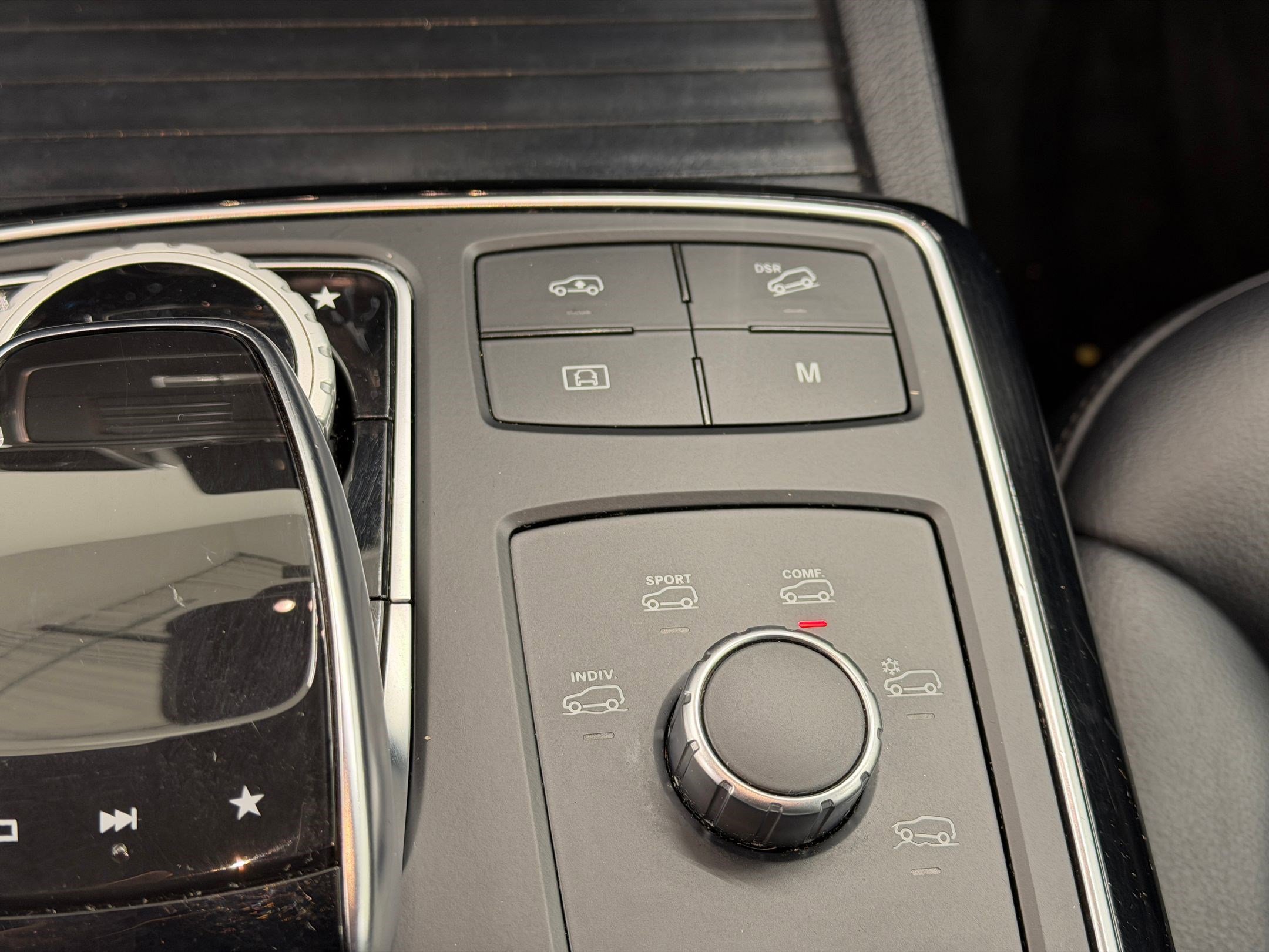 Used 2019 Mercedes-Benz GLS 450 4MATIC image 27