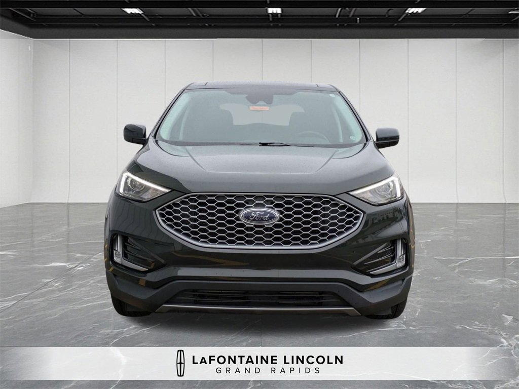 Used 2023 Ford Edge SEL w/ Convenience Package image 7