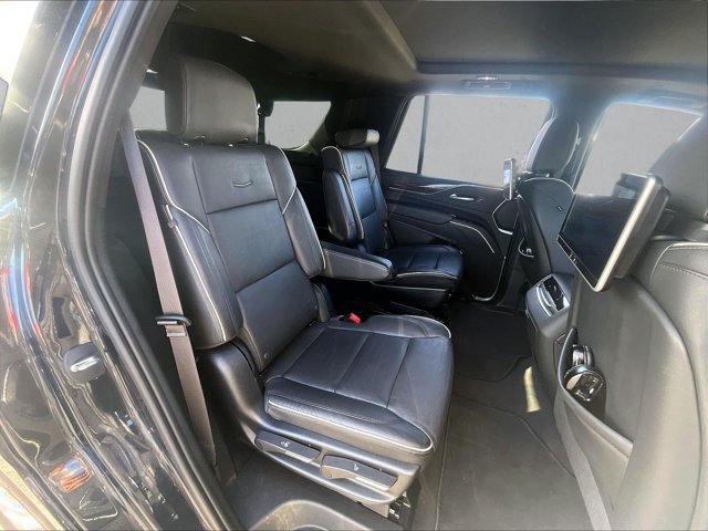 Used 2023 Cadillac Escalade Premium Luxury RWD image 28