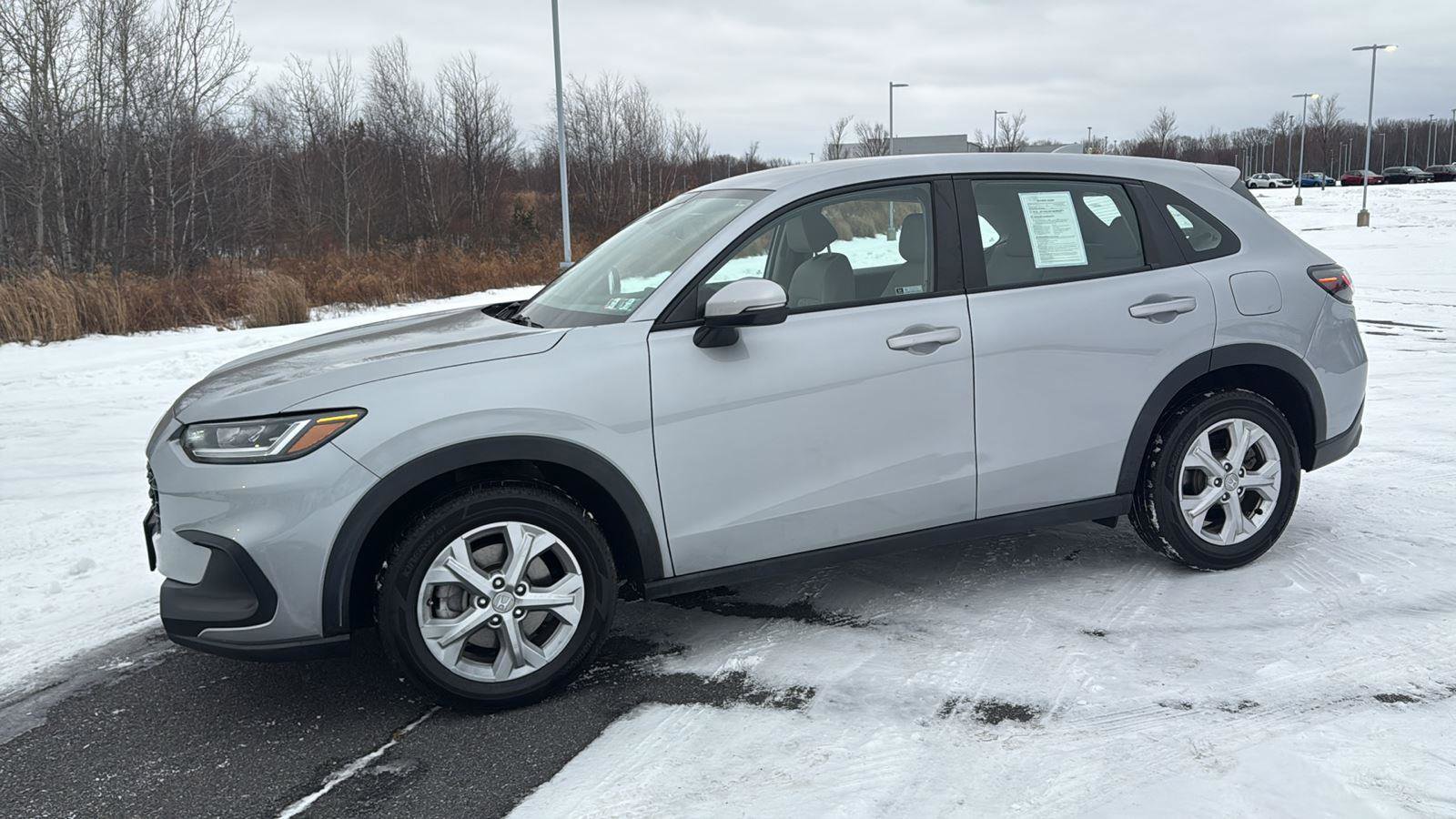 Used 2023 Honda HR-V LX image 14