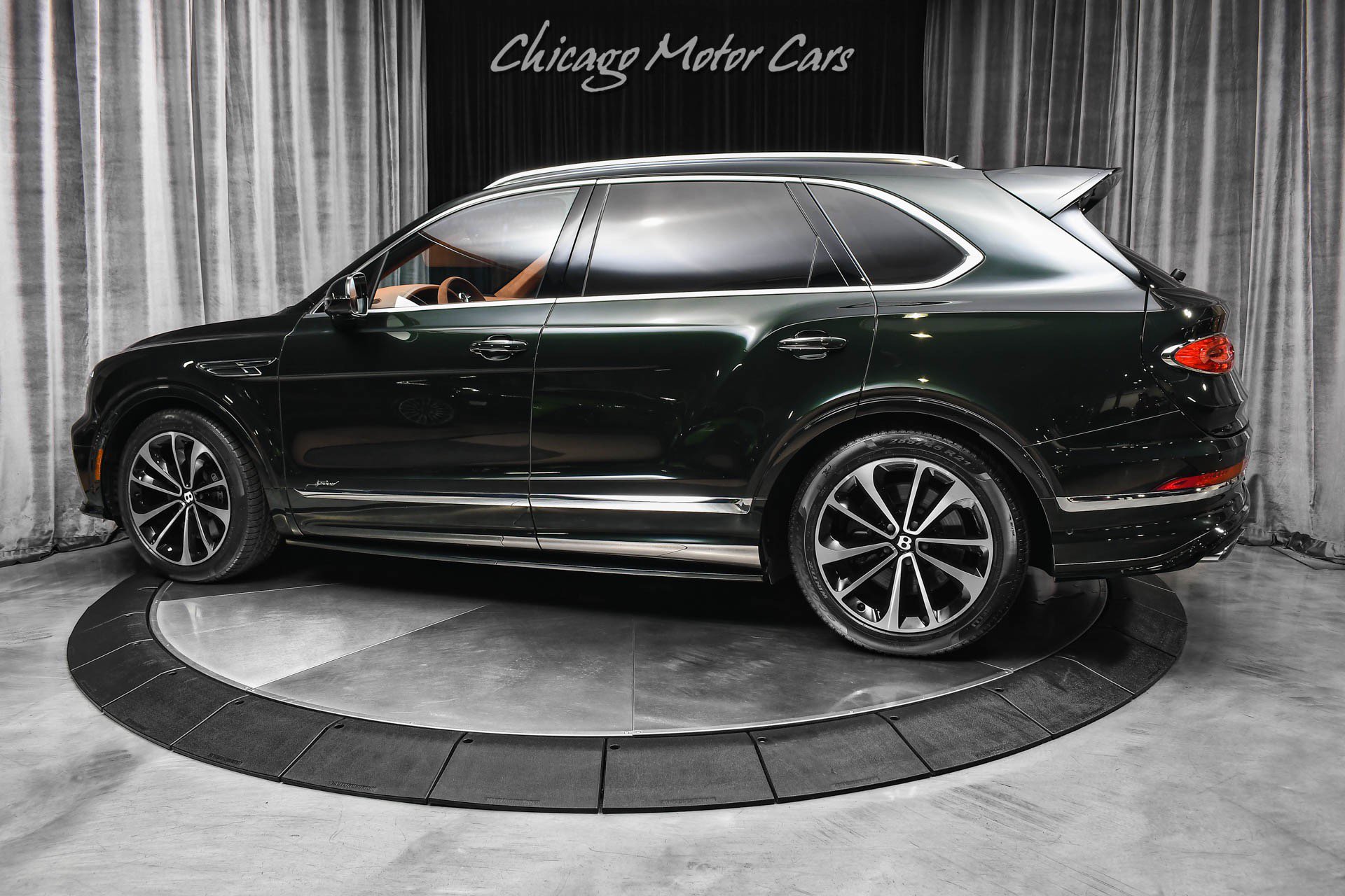 Used 2022 Bentley Bentayga Speed AWD/4WD image 3