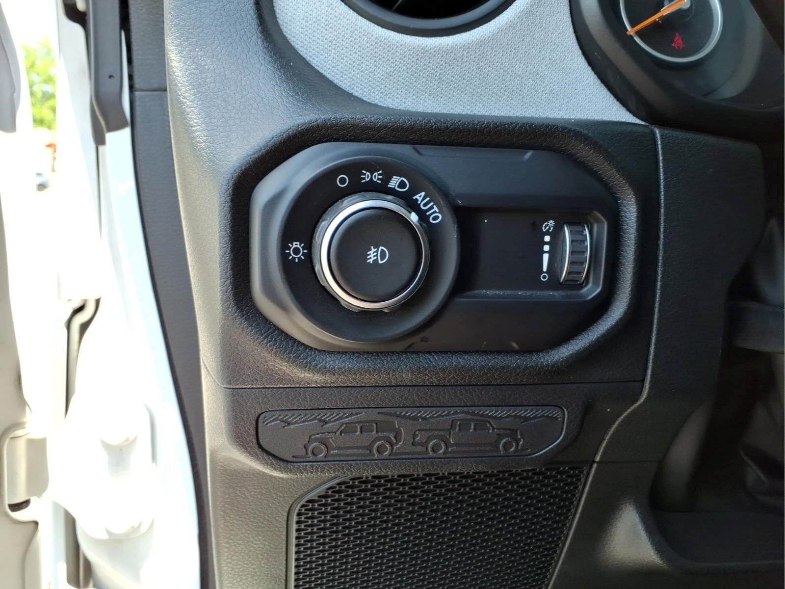 Used 2024 Jeep Wrangler Unlimited Sport AWD/4WD image 21