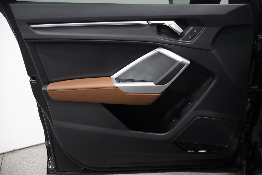 Used 2024 Audi Q3 2.0T Premium Plus w/ Premium Plus Package image 12