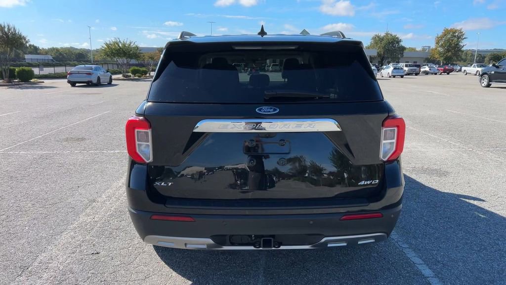 Used 2022 Ford Explorer XLT w/ Equipment Group 202A image 47