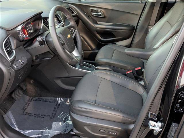 Used 2022 Chevrolet Trax LT w/ Driver Confidence Package image 15