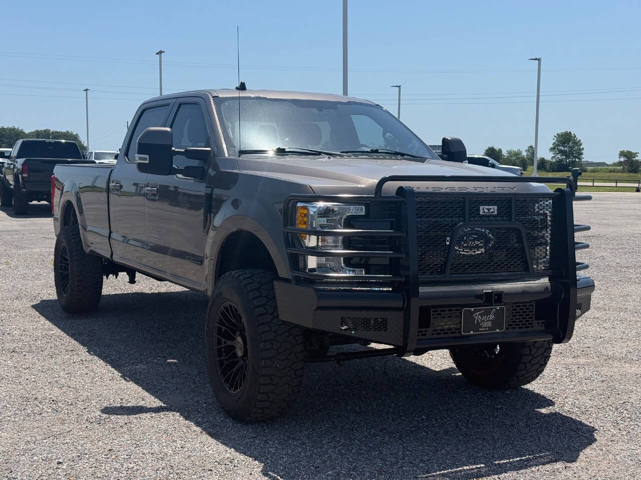 Used 2019 Ford F350 Lariat w/ Lariat Value Package AWD/4WD image 3