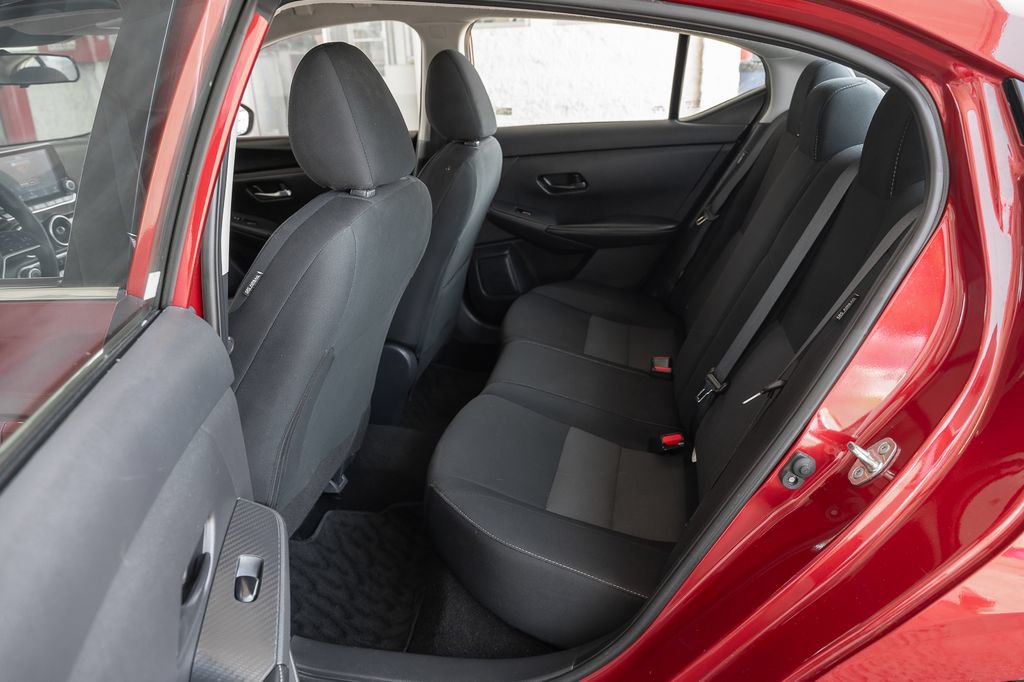 Used 2024 Nissan Sentra SV FWD image 35